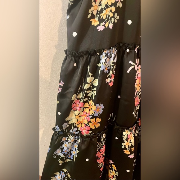 Simply Be satin midi smock dress with tiered hem. Size 18 - Picture 2 of 3